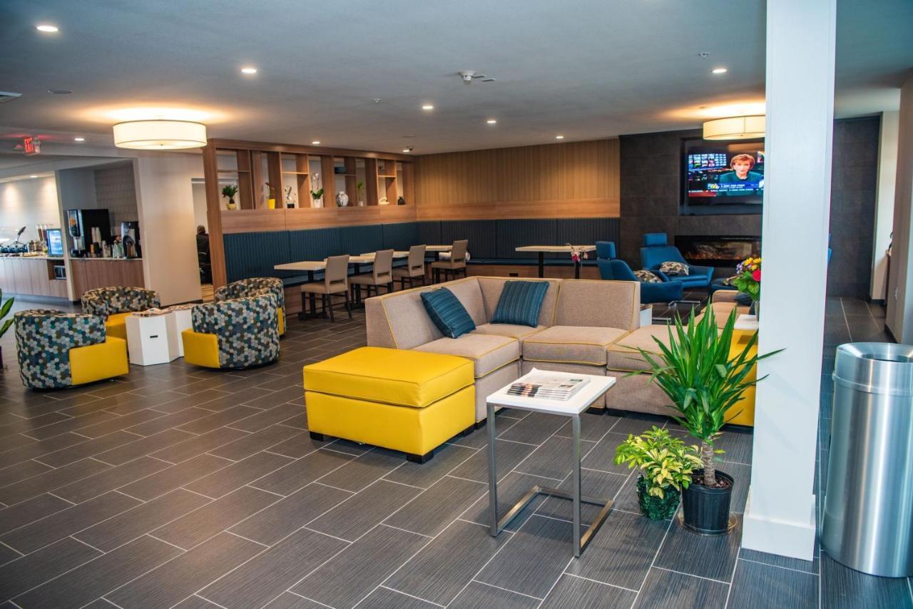 Microtel & By Wyndham Hotel 3*