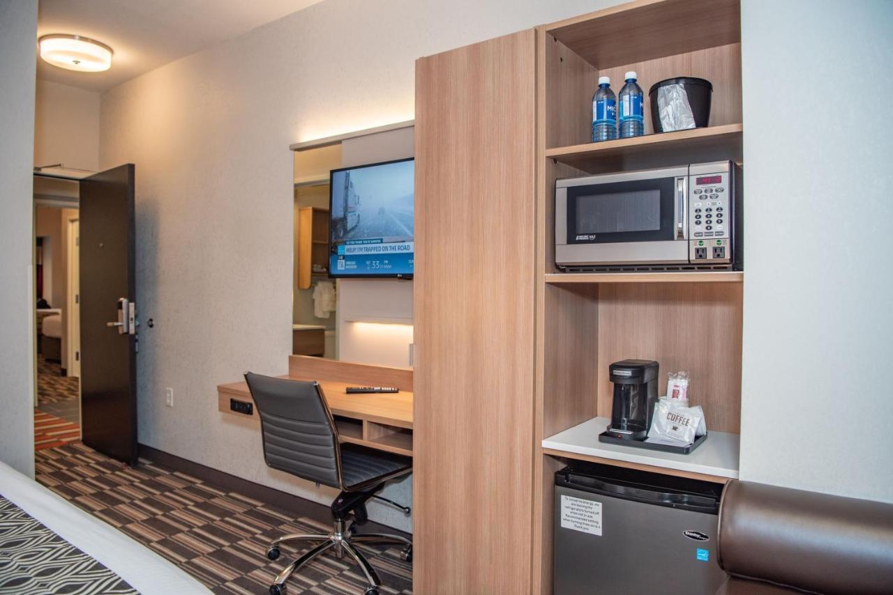 Microtel & By Wyndham Hotel Carlisle