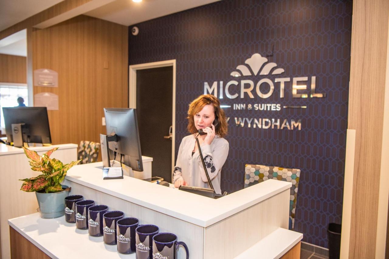 Microtel & By Wyndham Hotel 3*